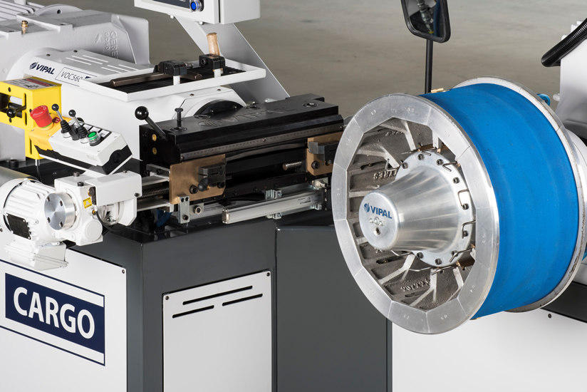New Zealand Retreaders Invest in Vipal Equipment