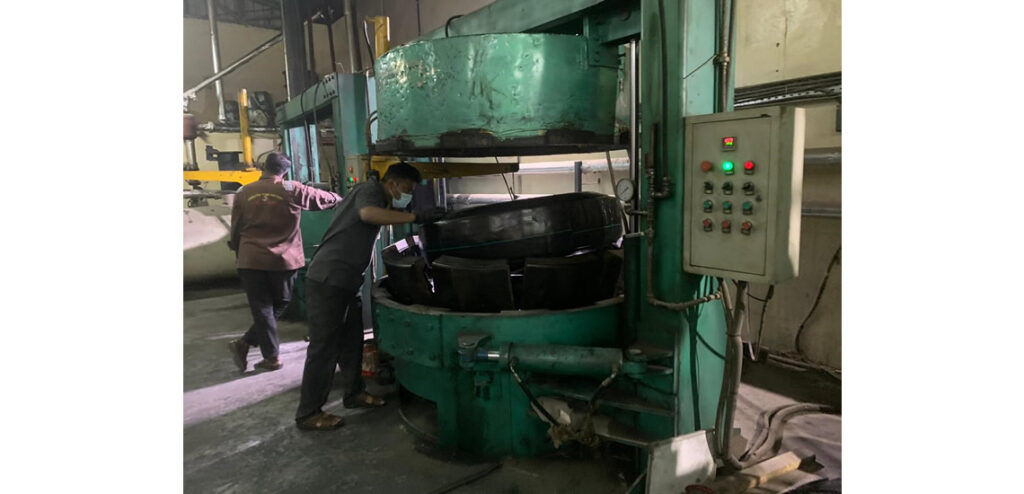 Crescent Dealer in Middle East