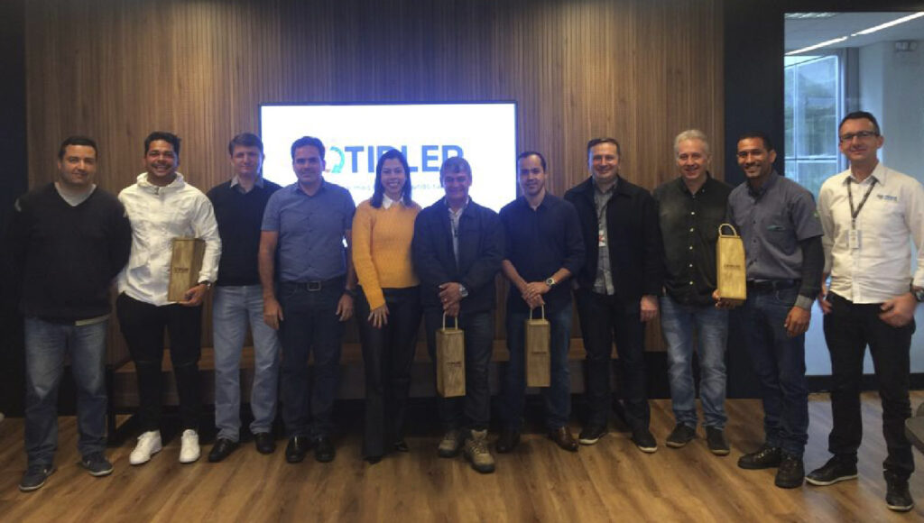 Rodomix Visits Tipler