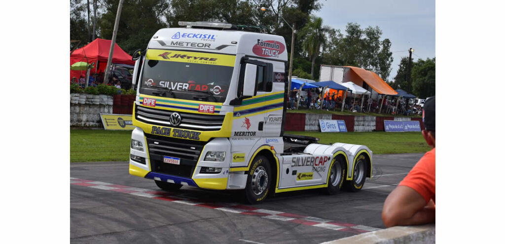 Truck on Retreads in 2022